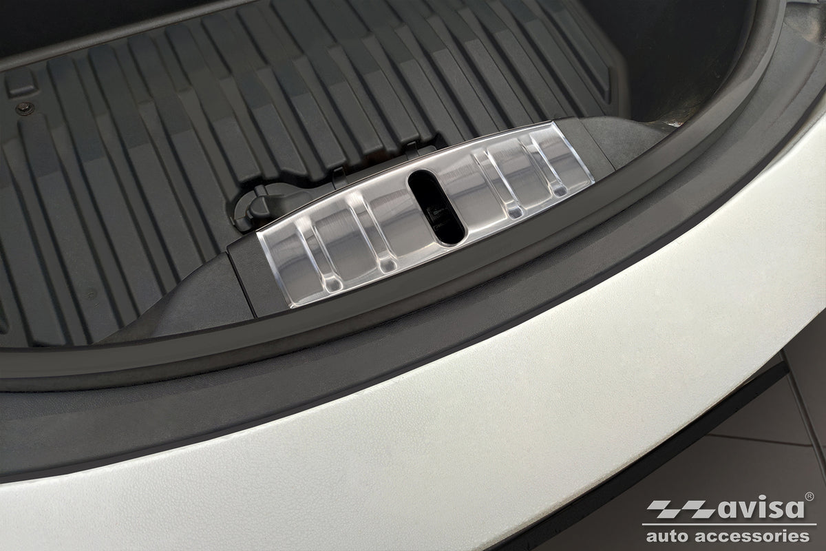placa protectora del delanteroTESLA MODEL 3 plata
