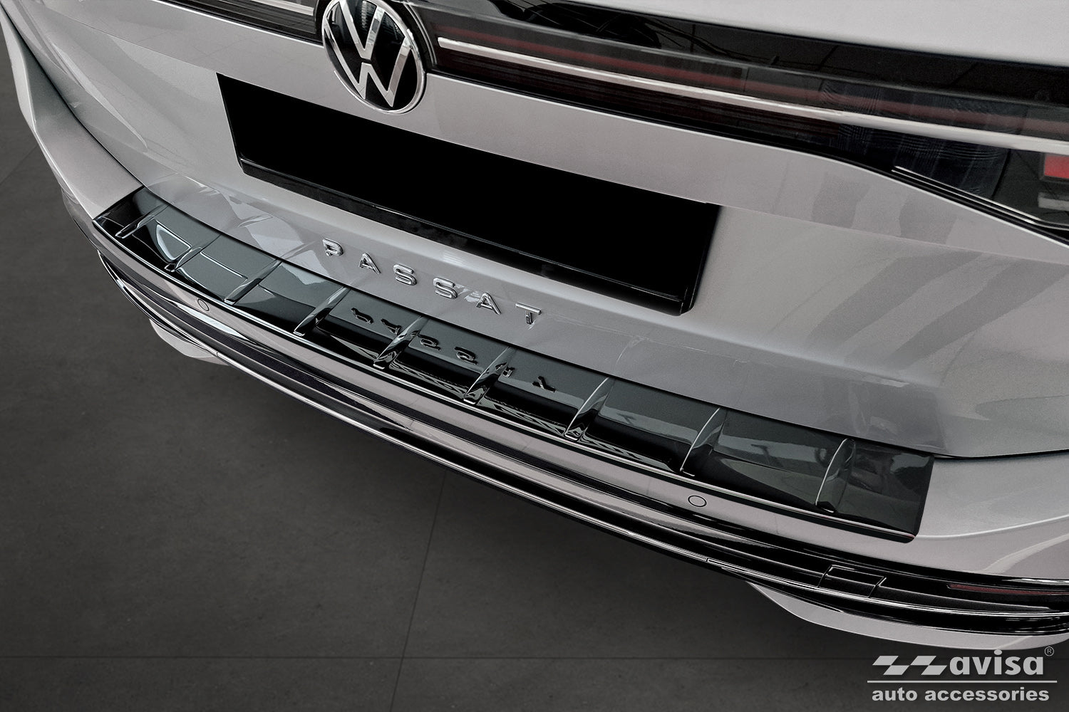 protector de parachoques trasero VW PASSAT B9 VARIANT negro espejo