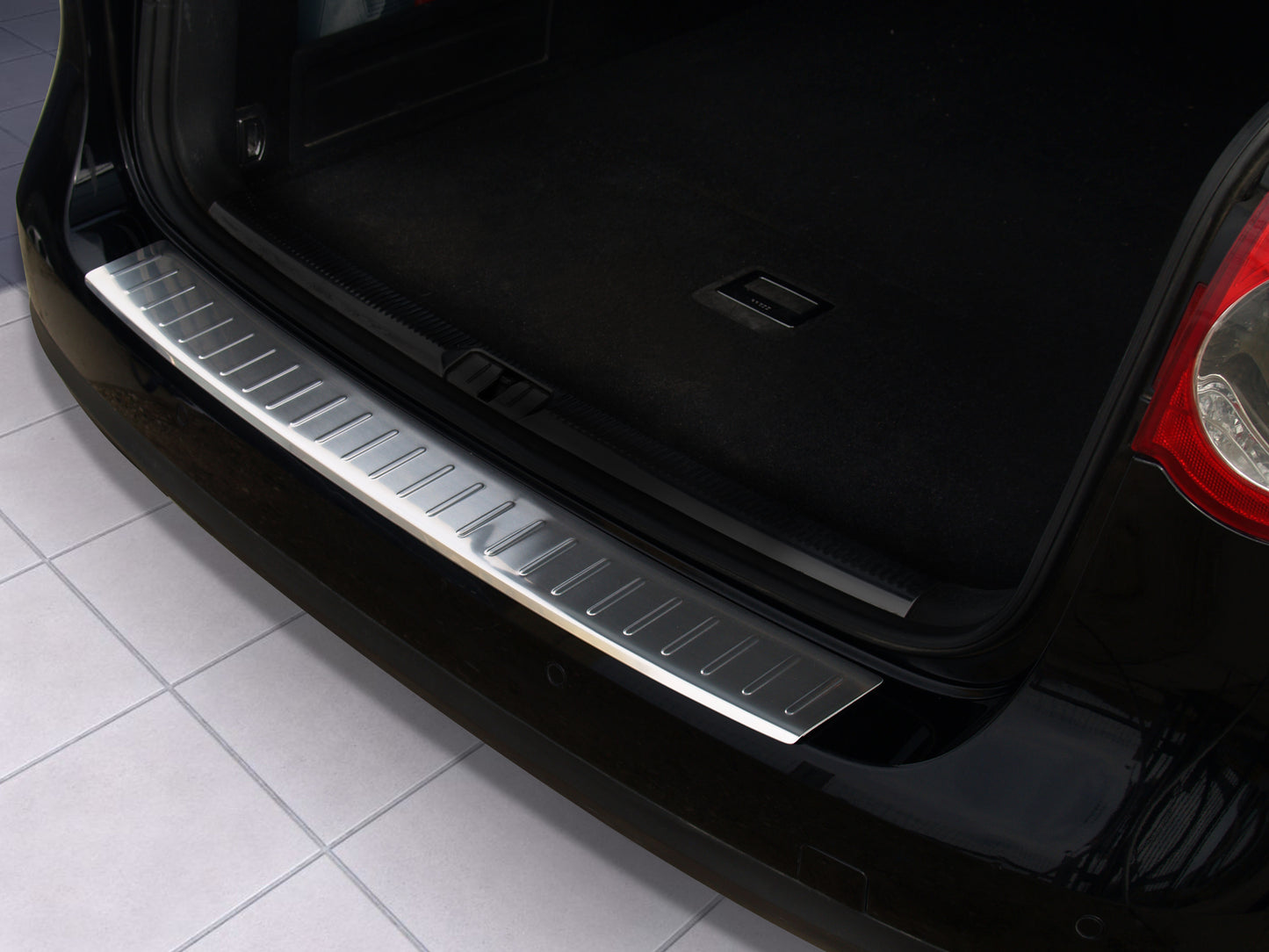 Protector parachoques trasero VOLKSWAGEN PASSAT B6 variant 2005-2010-ICCTUNING